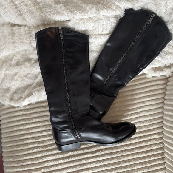Frye pull on tall leather boot. Black. Never worn. Brand new without box - Picture 10 of 10